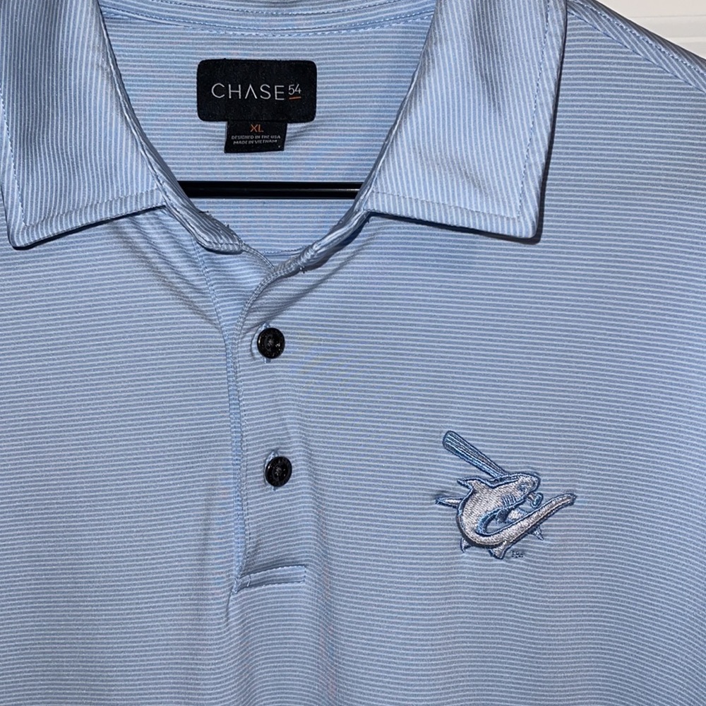 Men’s Chase54 polo with baseball shark logo sz XL